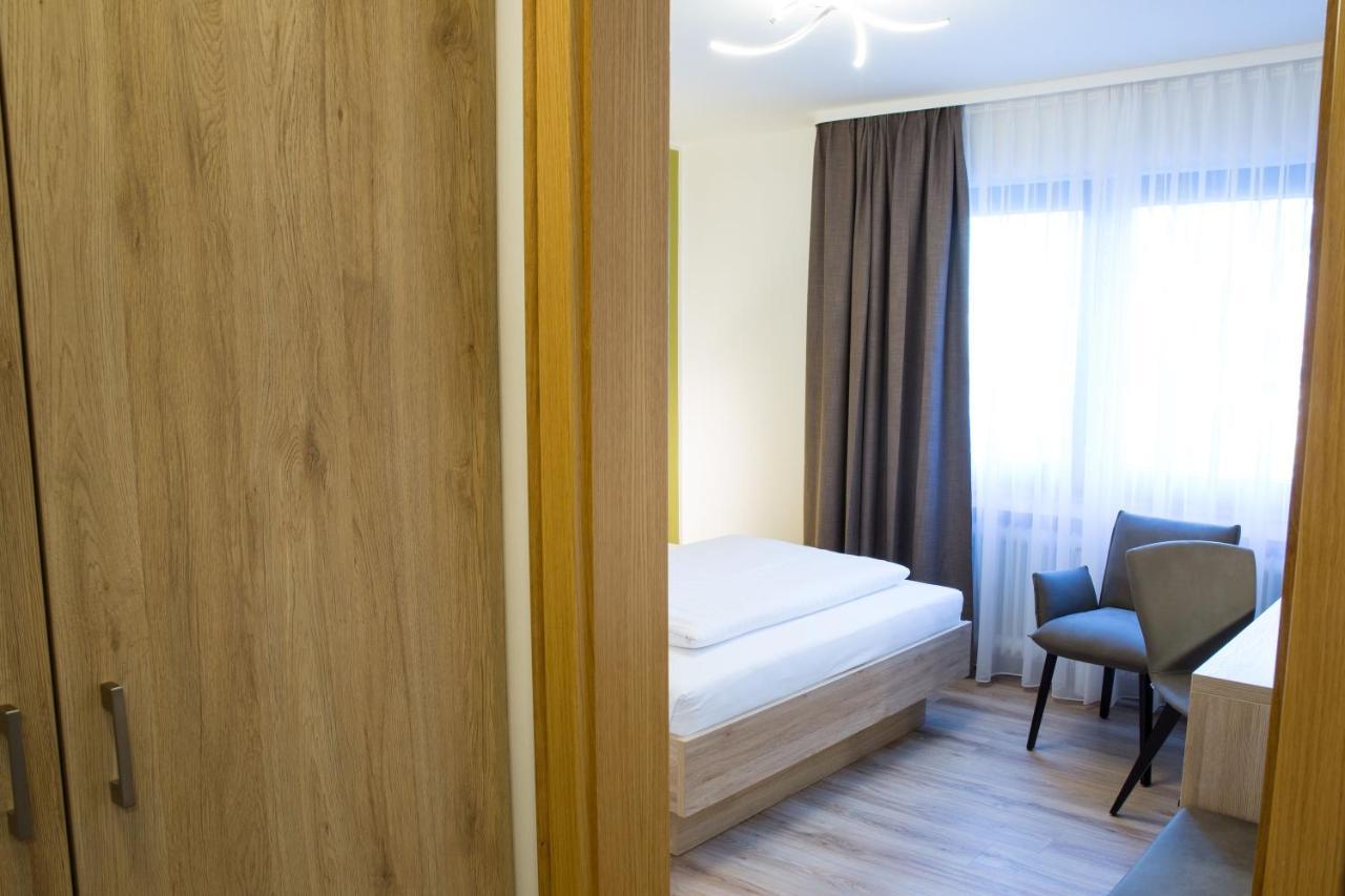 Gaestehaus Hotel Wilms Köln Kültér fotó
