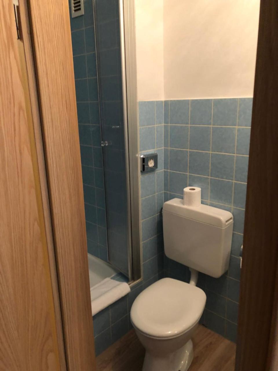 Gaestehaus Hotel Wilms Köln Kültér fotó