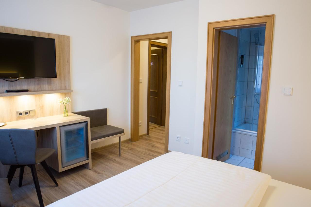 Gaestehaus Hotel Wilms Köln Kültér fotó